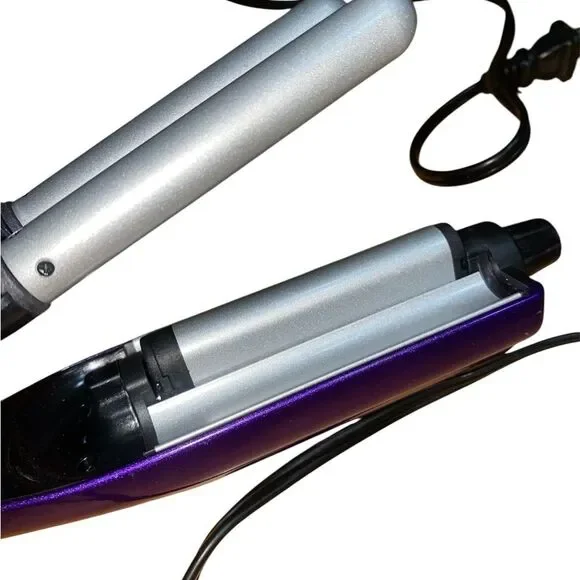 Bed Head A Wave We Go Tourmaline Ceramic
Adjustable Hair Waver - Picture 10 of 10